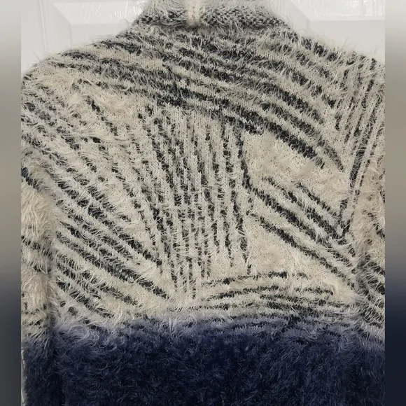 Orange Creek Cozy Cardigan Blue and Cream - Picture 7 of 7